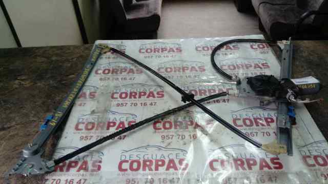 Mecanismo de acionamento de vidro da porta dianteira direita 400569T2 RENAULT