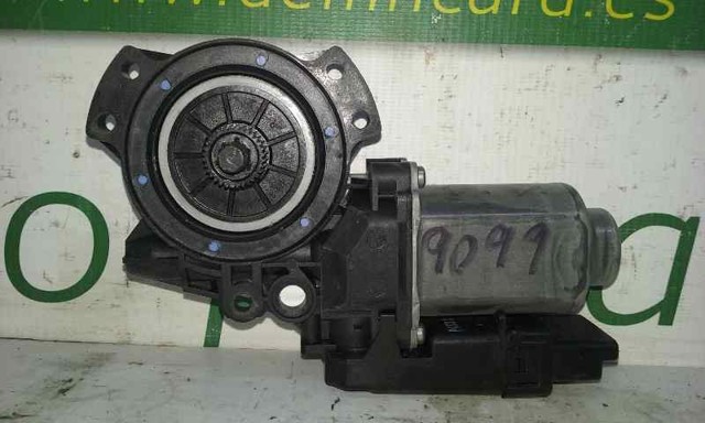 402054D HYUNDAI Мотор стеклоподъемника двери передней правой купить в Николаев