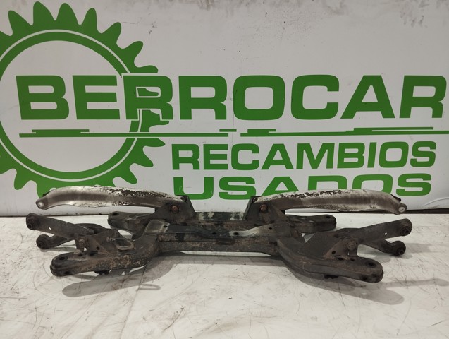 Viga de suspensão traseira (plataforma veicular) 402067 Opel