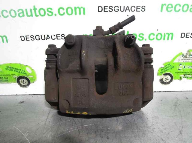 Suporte do freio dianteiro direito 410007C000 Nissan