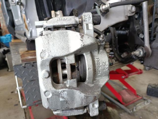 NISSAN 410016RN0A Суппорт тормозной передний правый в наличии Житомир