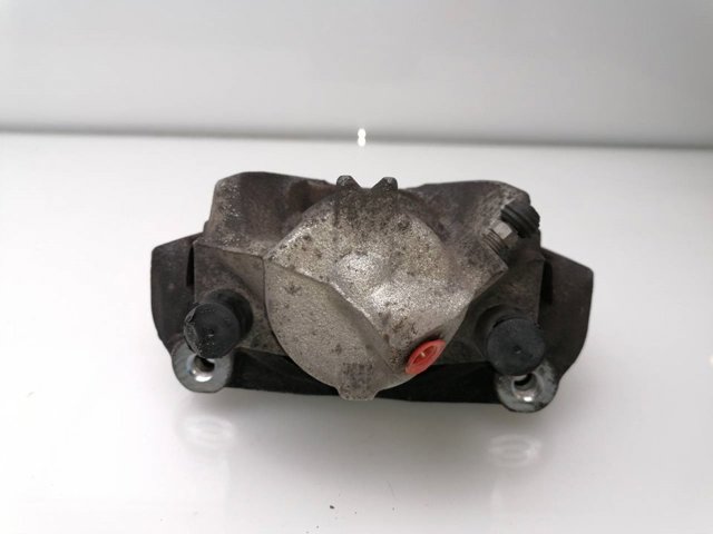 Suporte do freio dianteiro direito 410018218R RENAULT