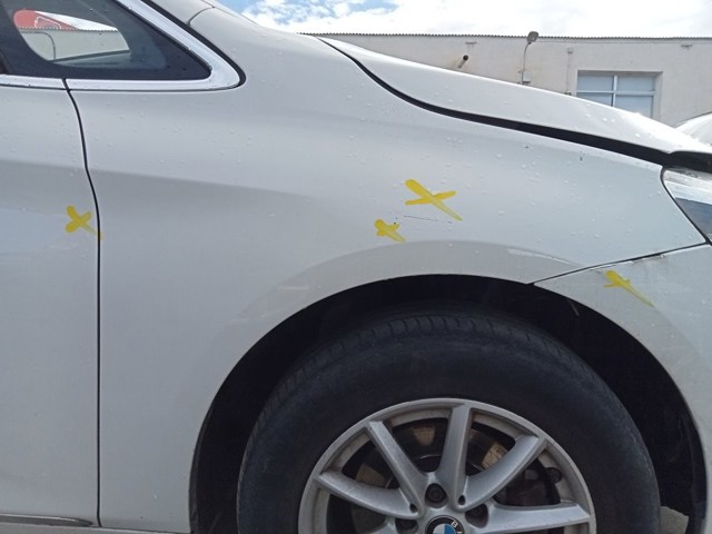 Pára-lama dianteiro direito 41007382184 BMW