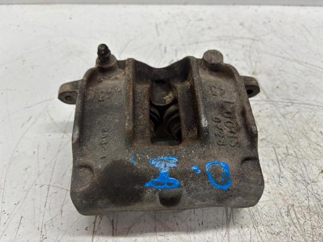 NISSAN 410117F000 Суппорт тормозной передний левый в наличии Чернигов