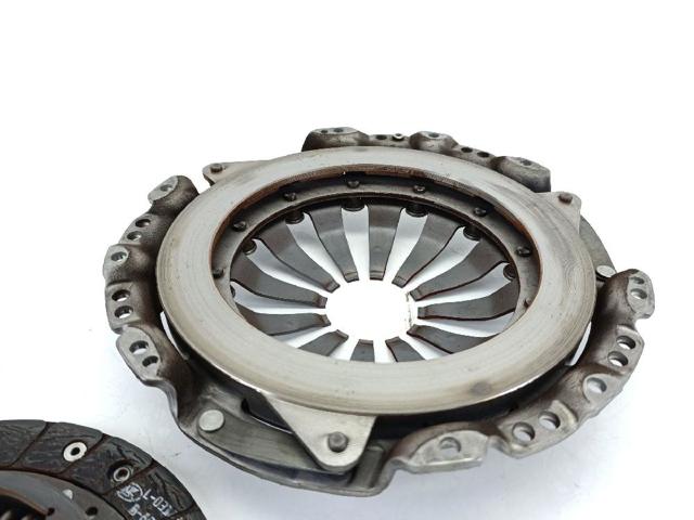 HYUNDAI 410722B001 Диск сцепления в наличии Винница