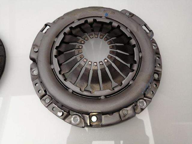 HYUNDAI 4110002730 Диск сцепления в наличии Винница