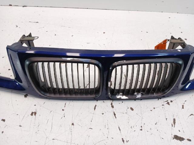 BMW 41331977940 Решетка радиатора в наличии Ирпень