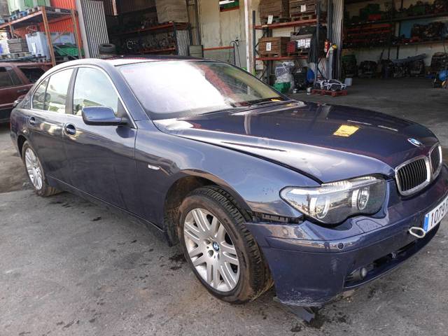 Pára-lama dianteiro direito 41357061662 BMW