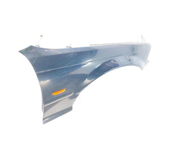 Pára-lama dianteiro direito 41358240406 BMW