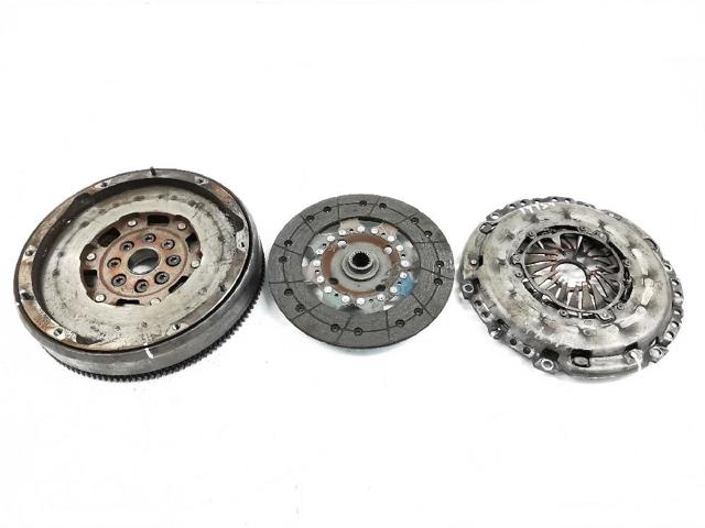 Volante de motor 415032010 PEUGEOT