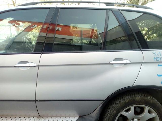 Porta traseira esquerda para BMW X5 (E53) (2003-2006) 3.0 D M57 41528256827