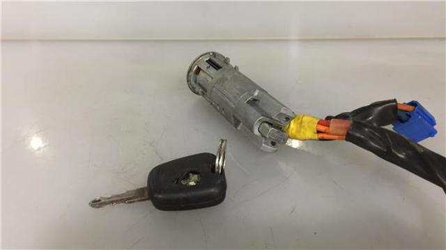PEUGEOT 4162Z1 Замок зажигания в наличии Сумы