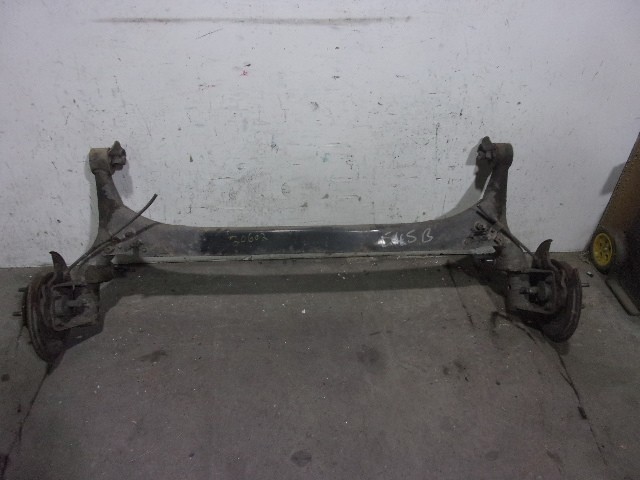 Viga de suspensão traseira (plataforma veicular) 4210102130 Toyota