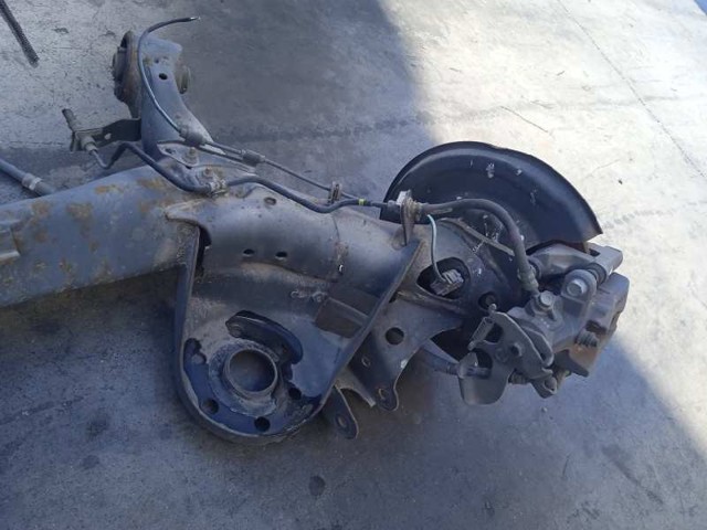 Viga de suspensão traseira (plataforma veicular) Toyota Corolla E15