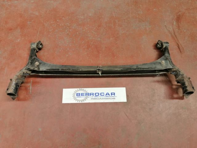 Viga de suspensão traseira (plataforma veicular) 421100F010 Toyota