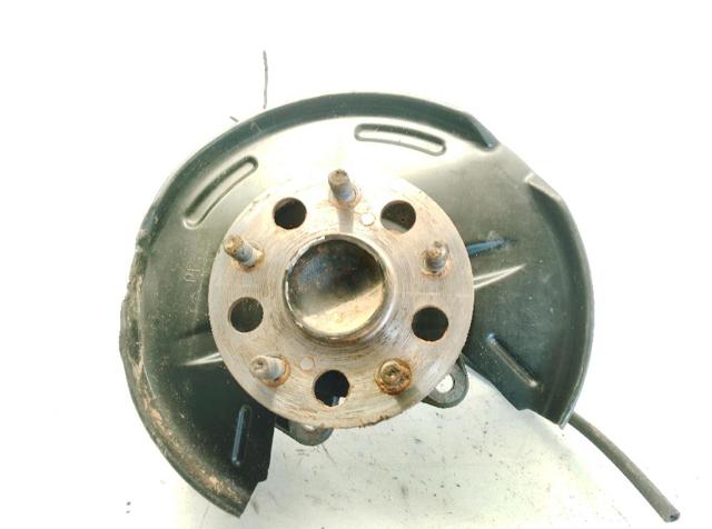 TOYOTA 4230402210 Цапфа задняя правая в наличии Киев