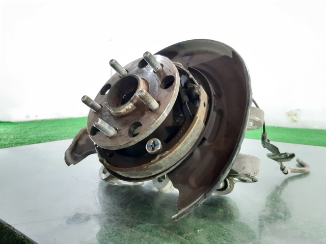 TOYOTA 4230453020 Цапфа задняя правая в наличии Ровно