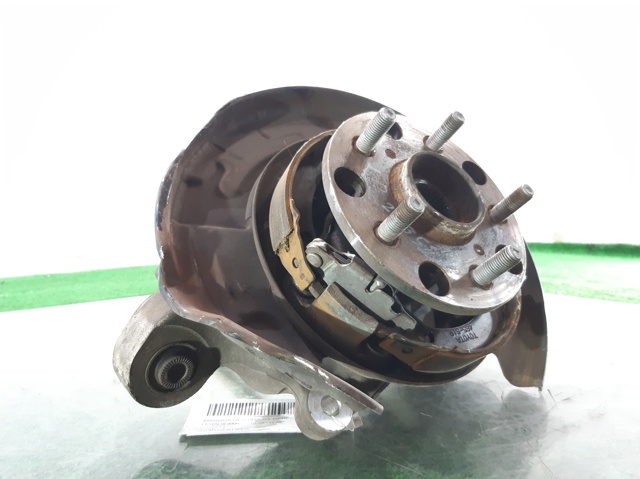 TOYOTA 4230453020 Цапфа (поворотный кулак) задний правый в наличии Черновцы