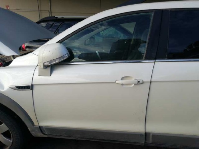 Porta dianteira esquerda Chevrolet Captiva 1 C100