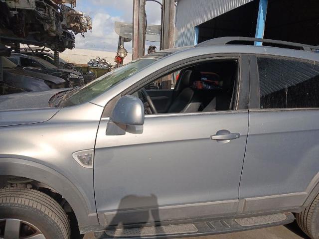 Porta dianteira esquerda Chevrolet Captiva 1 C100