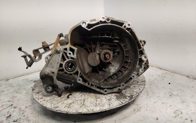 OPEL 428744098 КПП в наличии Винница