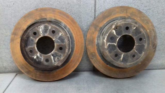 Disco do freio traseiro 432068H305 NISSAN