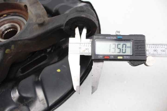 TOYOTA 4321102080 Цапфа передняя правая в наличии Кривой Рог
