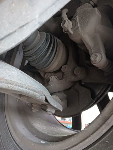 432110F040 TOYOTA Цапфа передняя правая купить в Винница