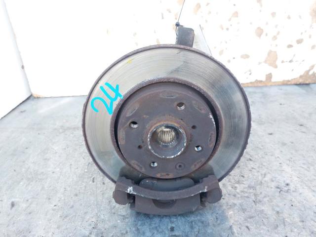 TOYOTA 432110H010 Цапфа (поворотный кулак) передний правый в наличии Черновцы
