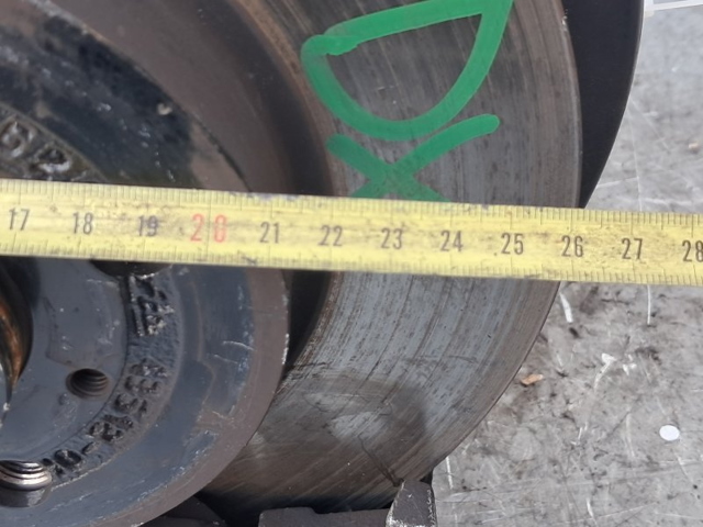 432110H050 TOYOTA Цапфа (поворотный кулак) передний правый купить в Ужгород