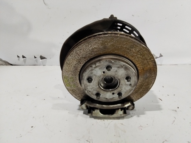 TOYOTA 4321202420 Цапфа передняя левая в наличии Киев