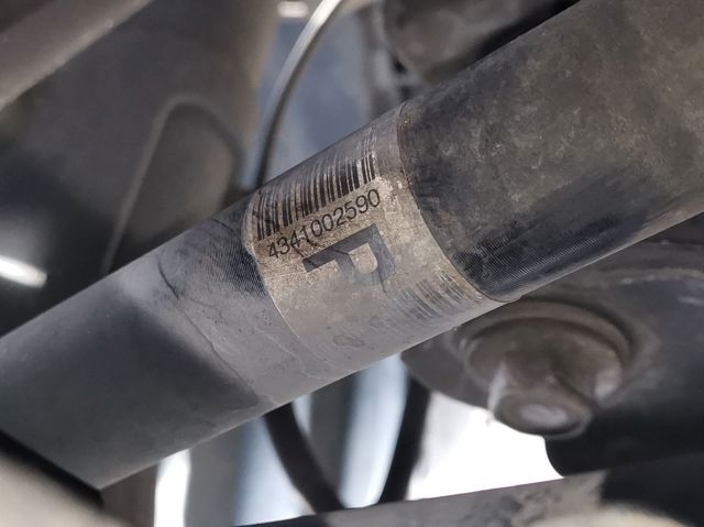 TOYOTA 4341002590 Полуось (привод) передняя правая в наличии Украина