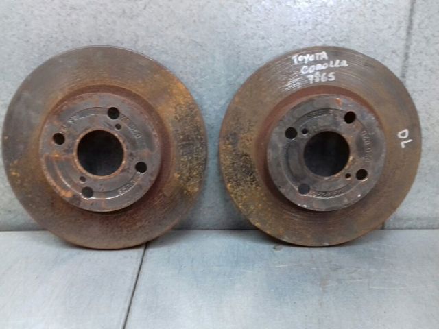 Disco do freio dianteiro 4351212550 TOYOTA