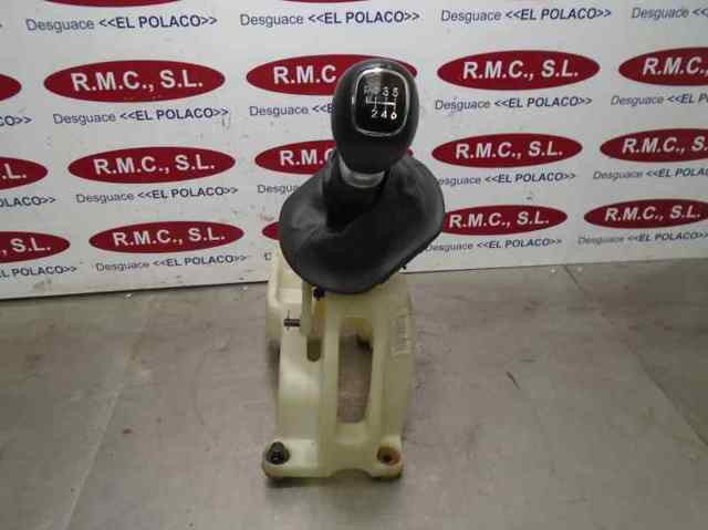 HYUNDAI 437203U000 Ручка КПП в наличии Житомир
