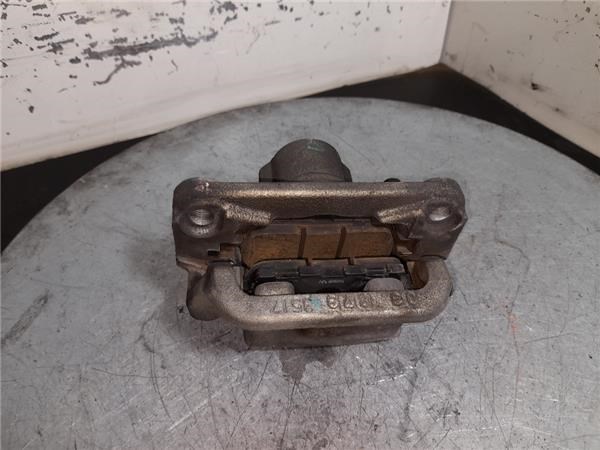 NISSAN 44001EM11A Суппорт тормозной задний правый в наличии Полтава