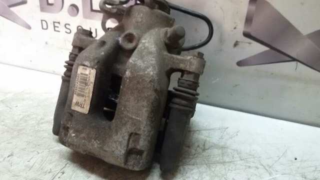 Suporte do freio traseiro direito 4400N5 PEUGEOT