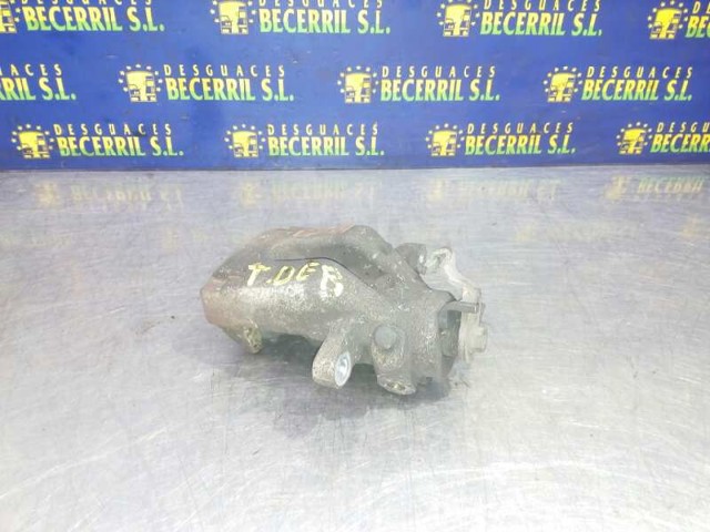 Suporte do freio traseiro direito 4400N5 PEUGEOT