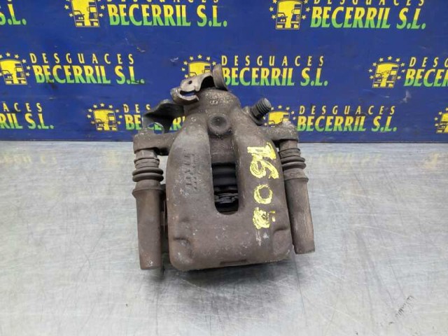 Suporte do freio traseiro direito 4400N5 PEUGEOT