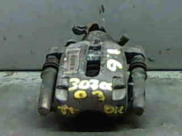 Suporte do freio traseiro direito 4400N5 PEUGEOT