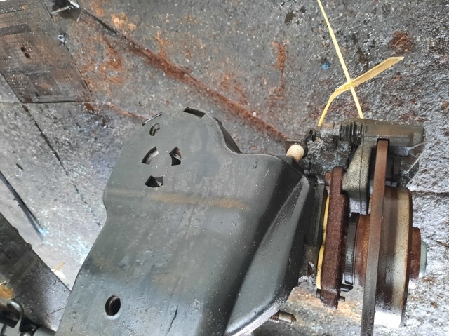 4400W6 PEUGEOT Суппорт задний правый купить в Каменское