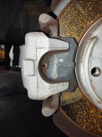 Suporte do freio traseiro direito 4401N7 PEUGEOT