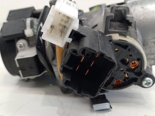 4408A138 MITSUBISHI Замок зажигания купить в Черновцы