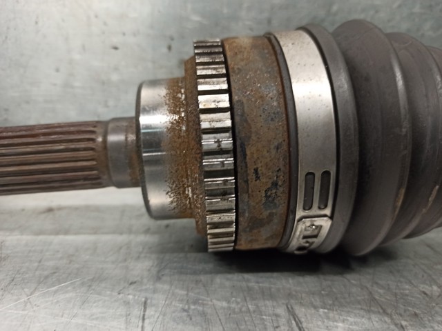 44101M68K50 SUZUKI Полуось (привод) передняя правая купить в Днепр