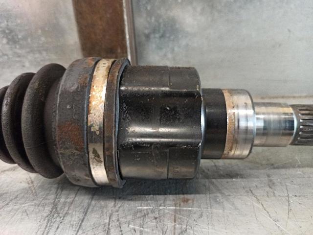 44101M68K50 SUZUKI Полуось (привод) передняя правая купить в Львов