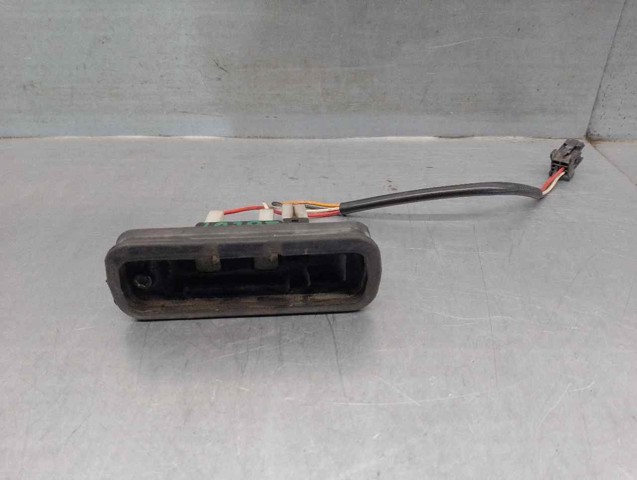 OPEL 4414472 Петля-зацеп (ответная часть) замка сдвижной двери в наличии Черкассы