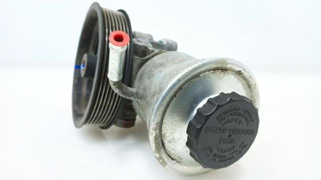 TOYOTA 4431005120 Насос ГУР в наличии Ровно