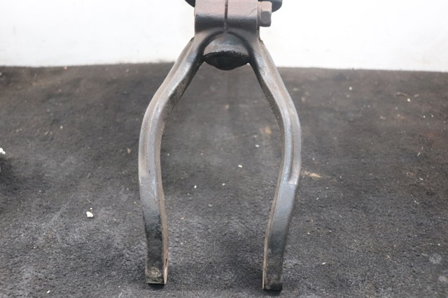 SSANG YONG 4431008300 Амортизатор передний в наличии Каменское