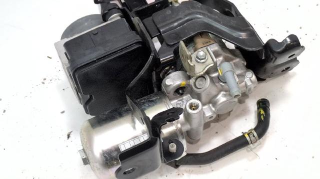 Unidade hidráulico de controlo ABS Toyota C-HR X10