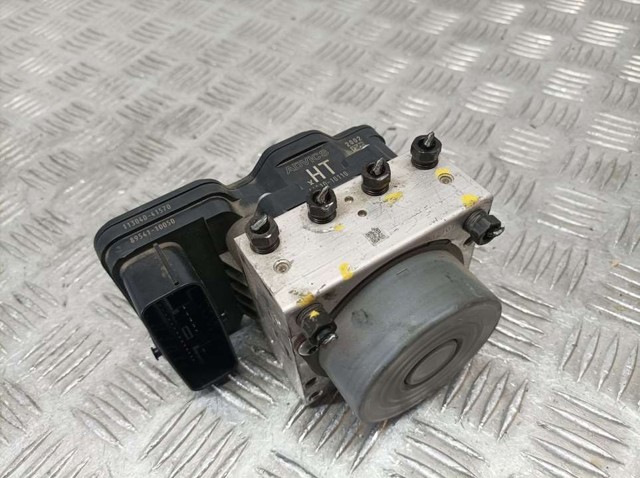 Unidade hidráulico de controlo ABS Toyota C-HR X10