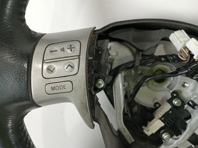 Volante Toyota Auris E15